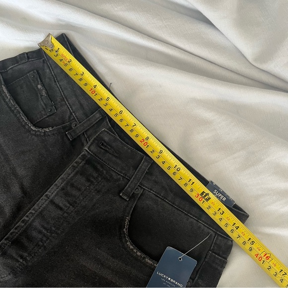 LUCKY BRAND NWT Super High Rise Straight Black Size 12/31 - Picture 9 of 10